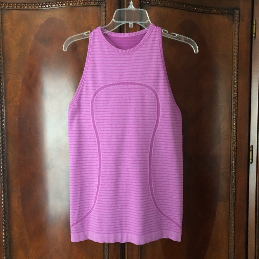 Lululemon Swiftly high neck tank size 8